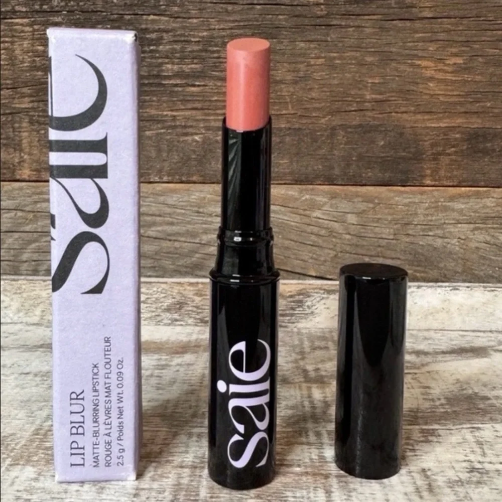 Saie MODERN Lip Blur Matte Blurring Lipstick — Peachy Nude